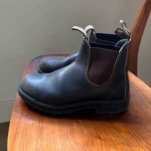 Brown Blundstones Leather